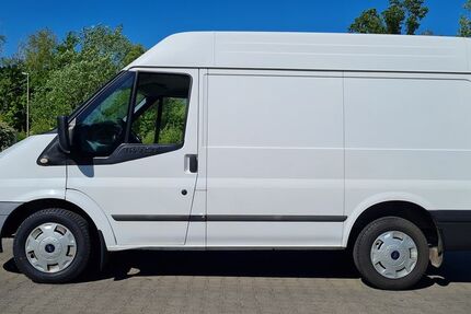 Ford Transit 143.000 km 10.800 € Berlin 13089