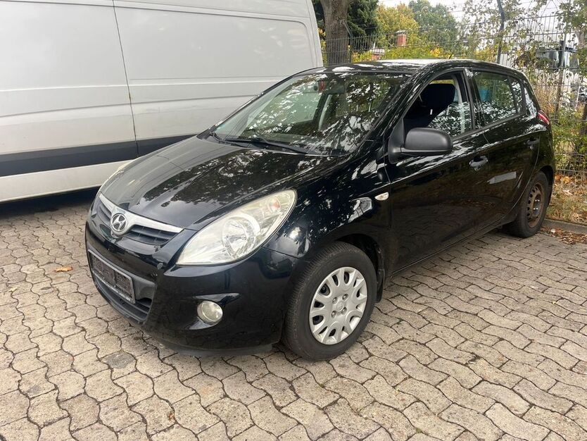 Hyundai i20 180.000 km 1.550 € Hannover 30159