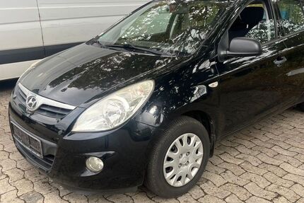Hyundai i20 180.000 km 1.850 € Hannover 30159