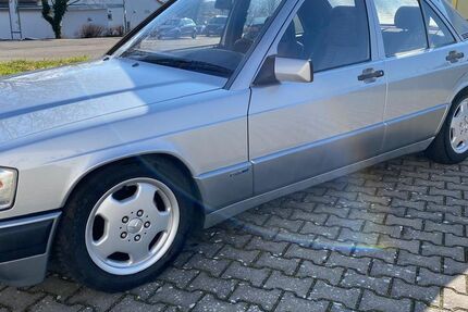 Mercedes 190