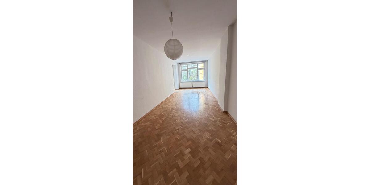 Etagenwohnung Frankfurt (Oder) - 2 Zimmer, 74 m&sup2;, 797&euro; | Angebot:26398623