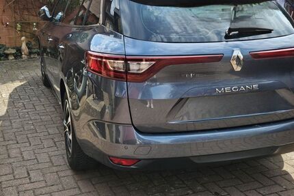 Renault Megane 112.000 km 9.000 &euro; Salzgitter 38239