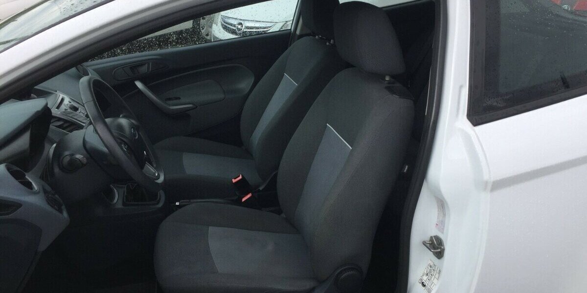 Ford Fiesta Ambiente,Klima,Sitzheiz.,Alu.! 172.000 km 3.900 &euro; Himmelkron 95502