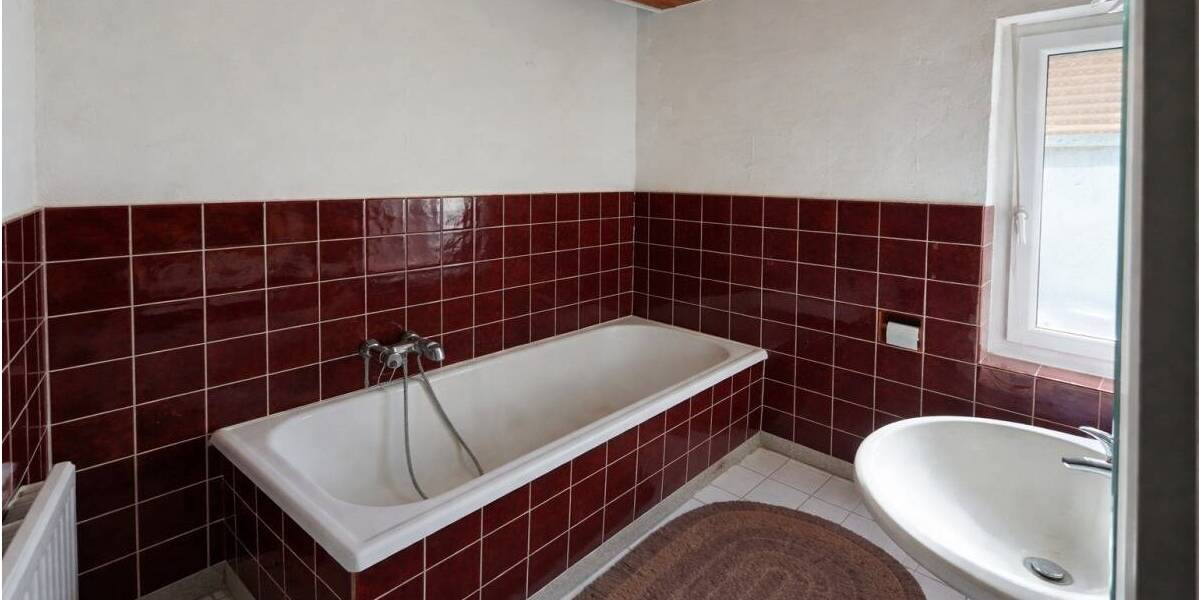 Einfamilienhaus Arnsberg Wennigloh - 7 Zimmer, 180 m&sup2;, 190.000&euro; | Angebot:26733402