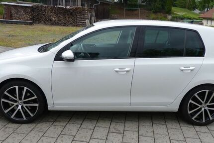 VW Golf 199.995 km 3.899 &euro; Oberviechtach 92526