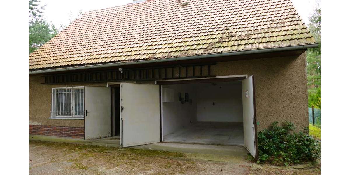 Stadtrefugium mit Nebengebäude - vielseitig nutzbar für Wohnen und Arbeiten - Einfamilienhaus Hoyerswerda | Angebot:10496756