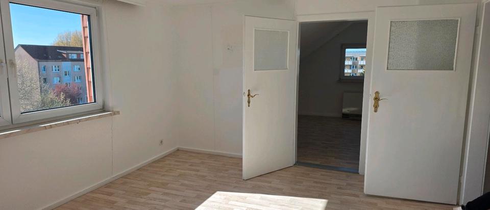 Dachgeschoßwohnung Ribnitz-Damgarten Damgarten - 3 Zimmer, 44 m&sup2;, 576&euro; | Angebot:26404679