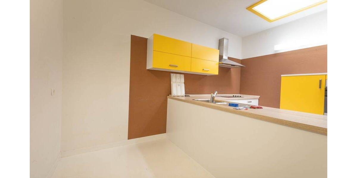 Gewerbeobjekt Heide - 8 Zimmer, 300 m&sup2;, 2.500&euro; | Angebot:26886401