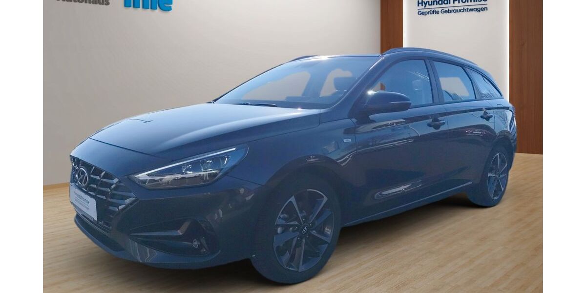 Hyundai i30 10.472 km 23.990 &euro; Freyburg 06632