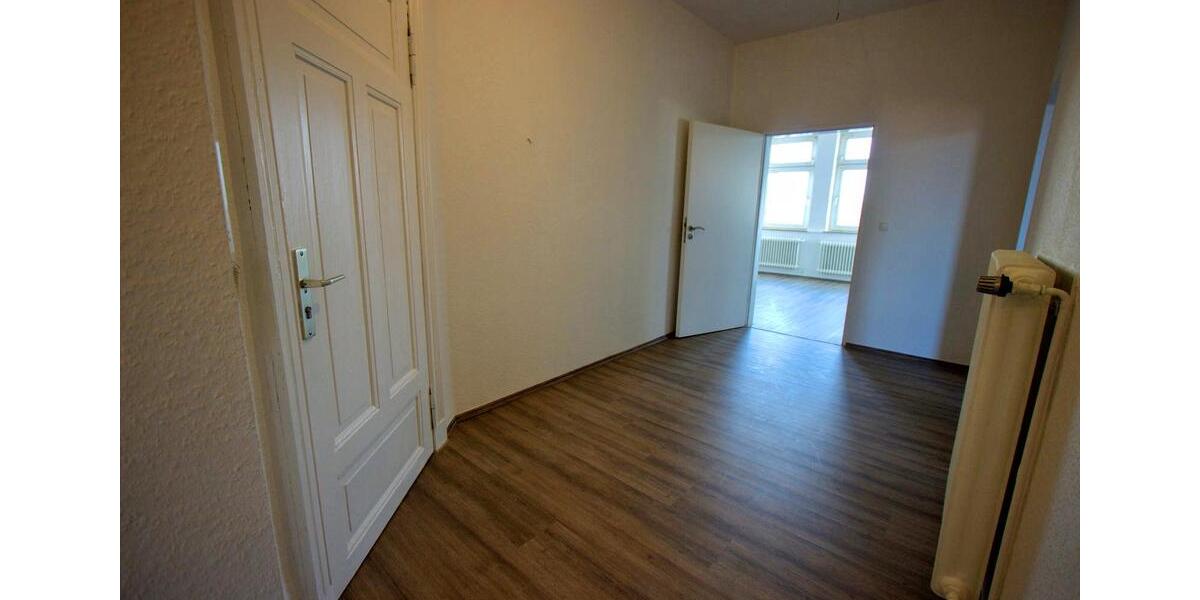Dachgeschoßwohnung Wilhelmshaven - 2 Zimmer, 75 m&sup2;, 530&euro; | Angebot:26046996