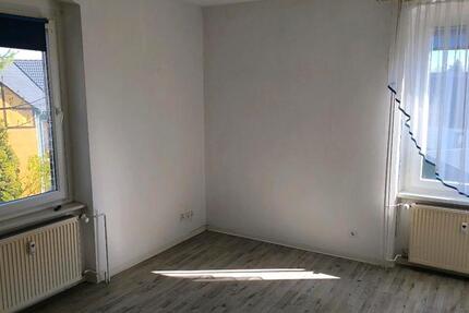 Wohnung Allstedt - 3 Zimmer, 63 m&sup2;, 360&euro; | Angebot:26181683