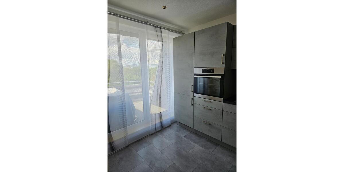 Dachgeschoßwohnung Bad Dürrenberg - 2 Zimmer, 61 m&sup2;, 120.000&euro; | Angebot:25539480