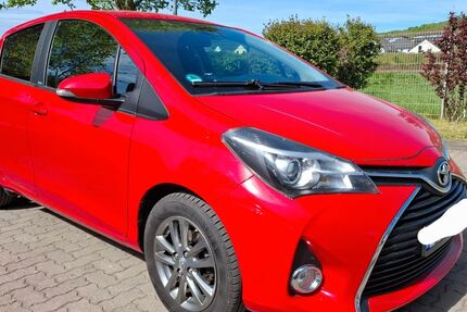Toyota Yaris 91.000 km 8.200 &euro; Jena 07743