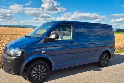 VW T5 Transporter 172.800 km 10.800 &euro; ALTENBUCH 94522