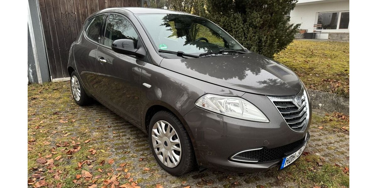 Lancia Ypsilon 153.000 km 4.300 &euro; Herbrechtingen 89542