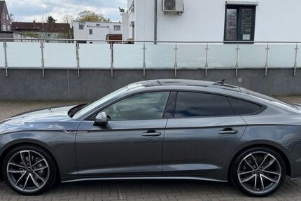 Audi A5 127.369 km 27.900 &euro; Salzgitter-Lebenstedt 38226