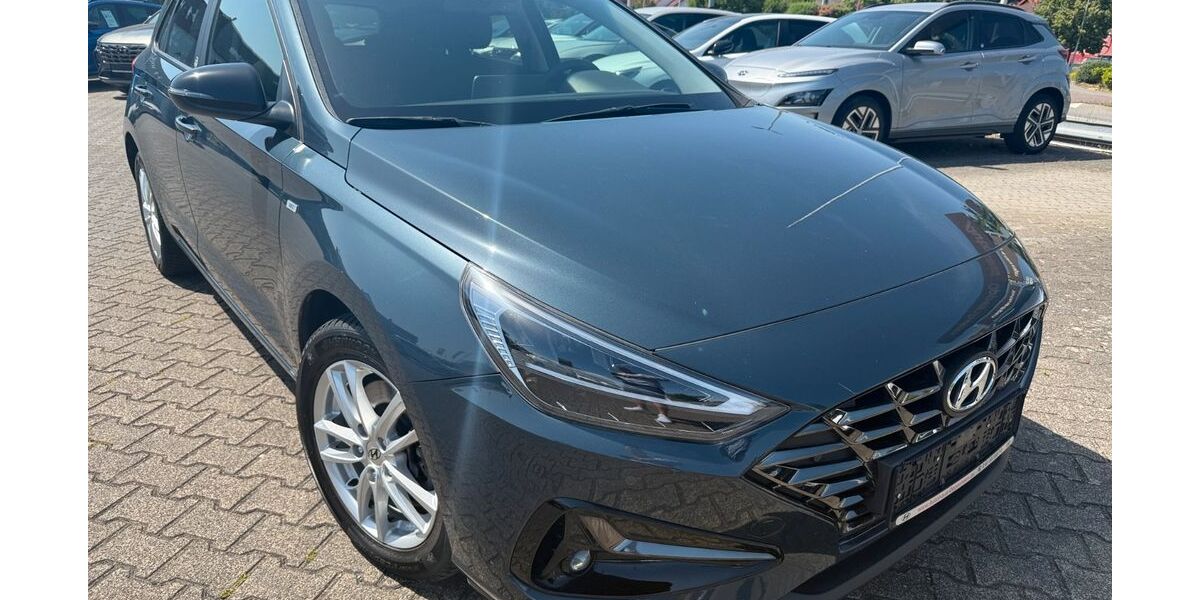 Hyundai i30 80.200 km 16.300 &euro; Oppenheim 55276