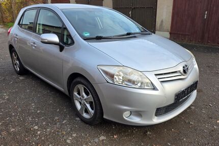 Toyota Auris 98.900 km 6.900 &euro; Neubrandenburg 17036