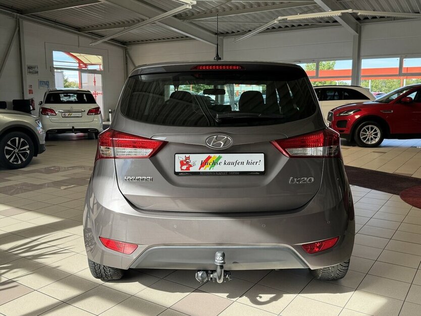 Hyundai ix20 FIFA world Cup Edition Automatik/LEDER/AHK/ 59.985 km 10.990 € Leipzig 04347