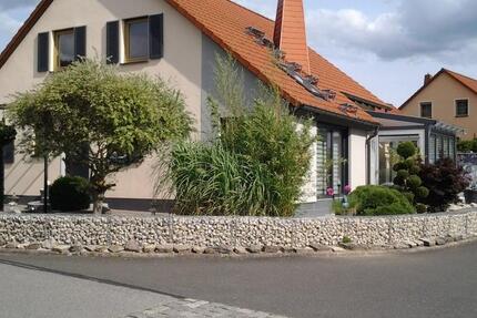 Freistehendes Einfamilienhaus mit tollem Garten 6 zimmer