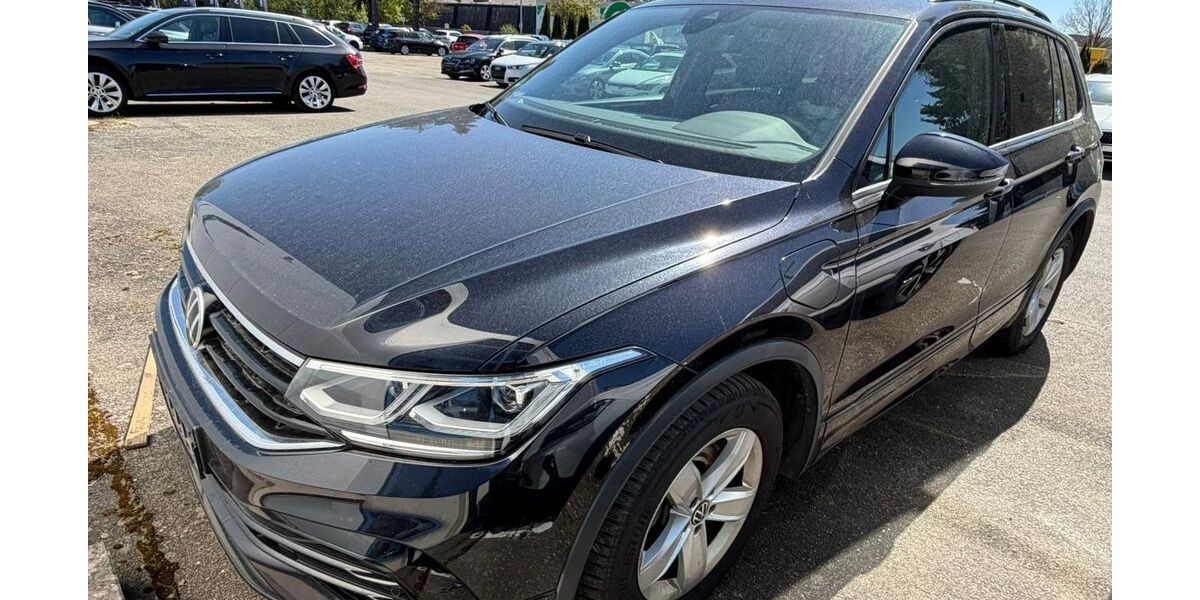 VW Tiguan 147.086 km 22.990 &euro; Braunschweig 38122