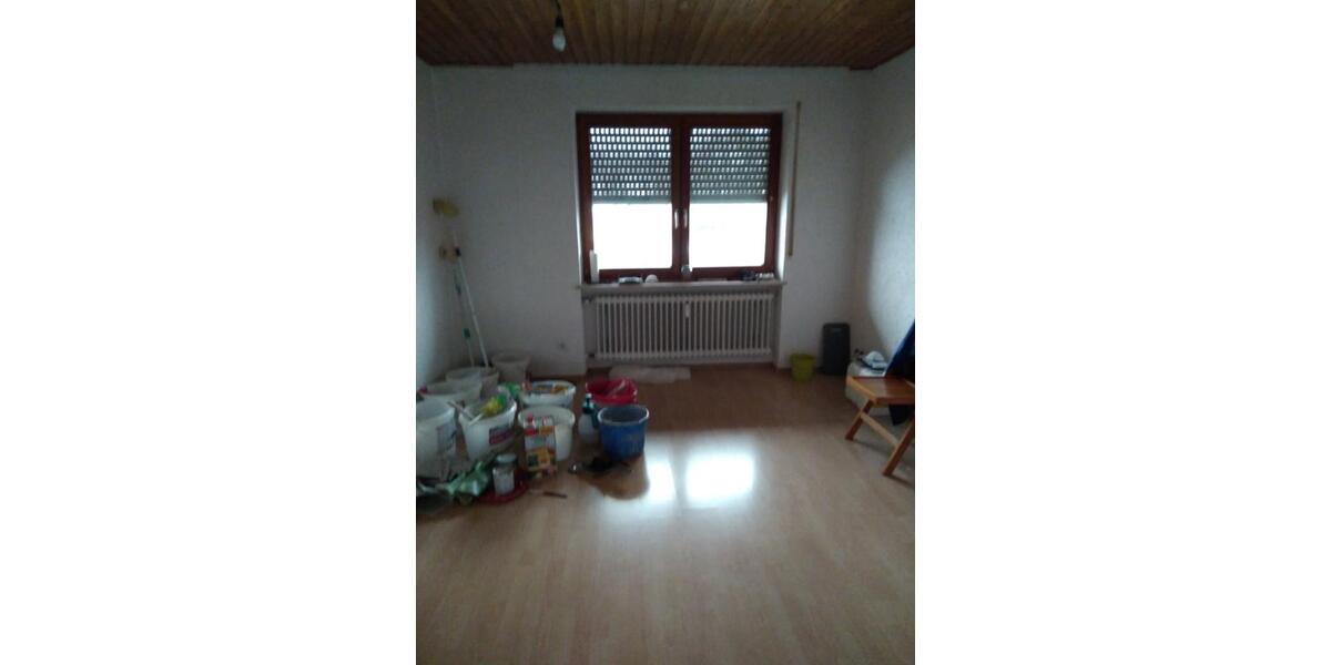 Etagenwohnung Laaber - 5 Zimmer, 110 m&sup2;, 750&euro; | Angebot:24827219