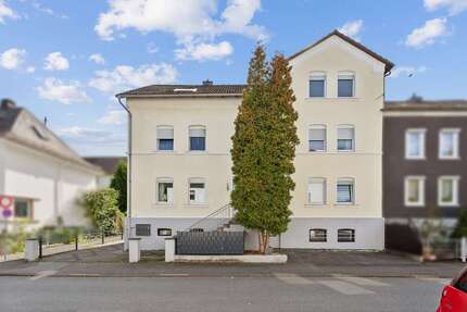 Haus Siegen Kaan-Marienborn - 17 Zimmer, 374 m&sup2;, 699.000&euro; | Angebot:27359497
