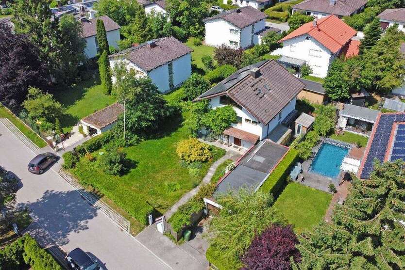 Haus zum Kaufen in Deisenhofen 1.520.000 € 222 m²