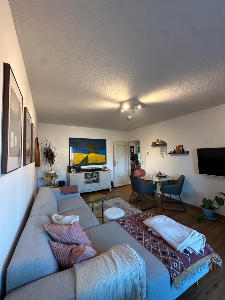 NUR **6 Monatige Zwischenmiete**Möblierte 2 Zimmer EBK & Balkon zimmer