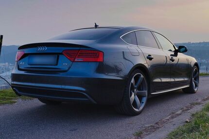 Audi A5 180.000 km 15.300 &euro; Esslingen am Neckar 73728