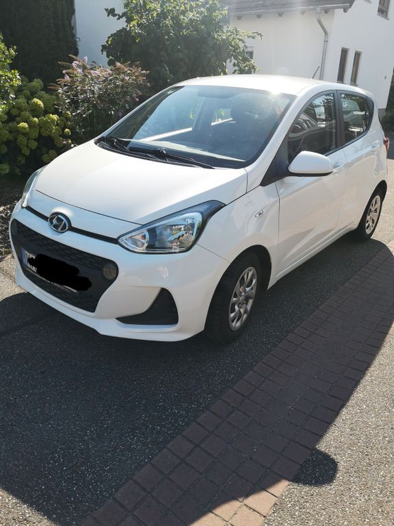 i10