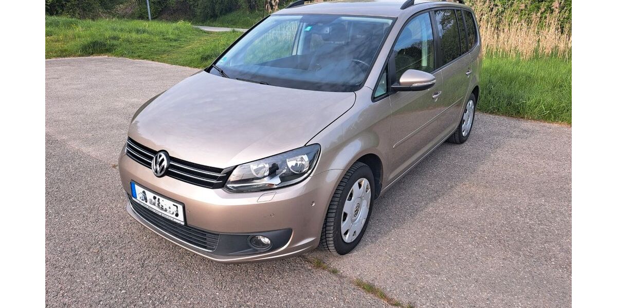 VW Touran 228.000 km 6.000 &euro; Rosenheim 83024