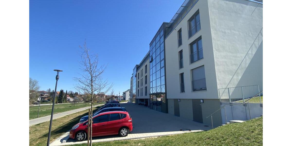 Etagenwohnung Rottenburg am Neckar - 2 Zimmer, 84 m&sup2;, 1.079&euro; | Angebot:15937506