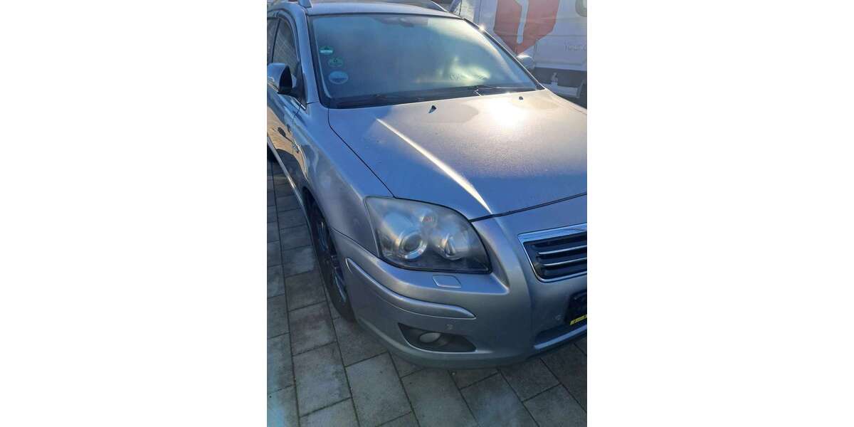 Toyota Avensis 282.000 km 2.500 &euro; Sontheim 87776