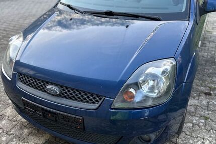 Ford Fiesta 183.560 km 1.450 &euro; Vilsbiburg 84137