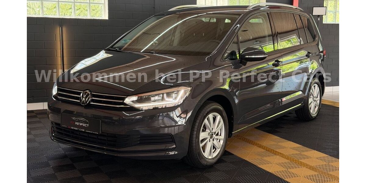 VW Touran 21.500 km 32.990 &euro; Hofgeismar 34369