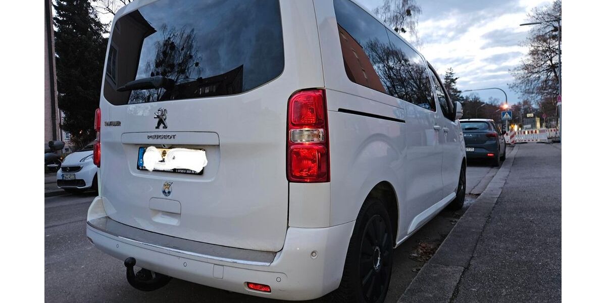 Peugeot Traveller 197.800 km 9.900 &euro; München 81379