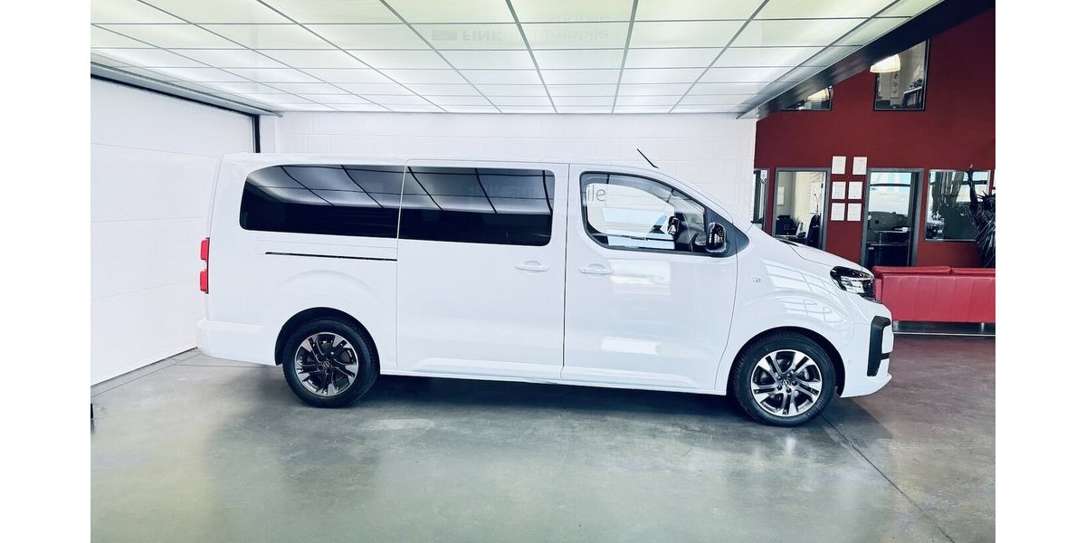 Opel Zafira Life Edition XL 2.0D 180 PS 9 Sitze LED 41.800 km 32.690 &euro; Lich 35423