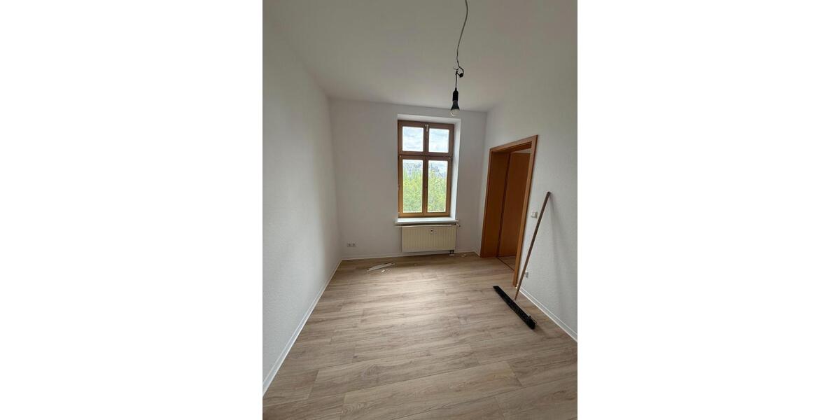 Etagenwohnung Staßfurt - 3 Zimmer, 75 m&sup2;, 400&euro; | Angebot:26633846