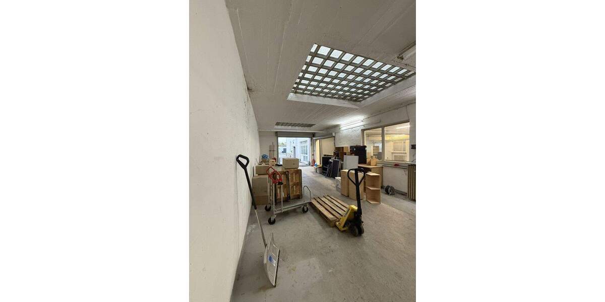 Gewerbefläche mit Rolltor & Starkstrom - Hemer-Deilinghofen zimmer