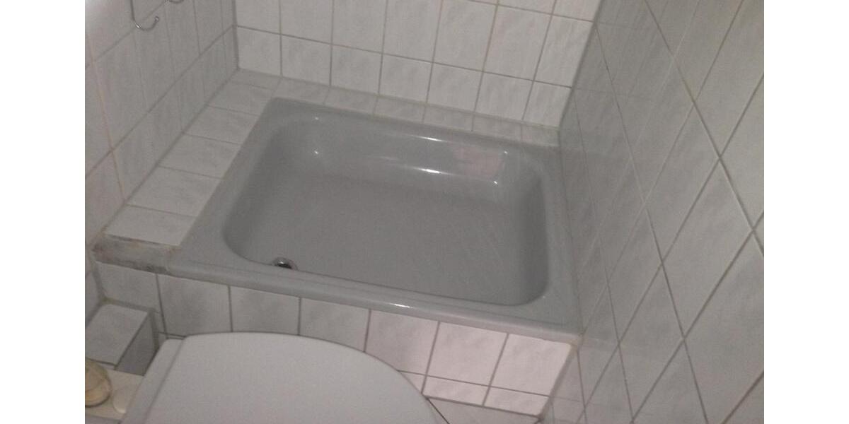 Dachgeschoßwohnung Lüneburg Ebensberg - 1.5 Zimmer, 30 m&sup2;, 380&euro; | Angebot:25784015