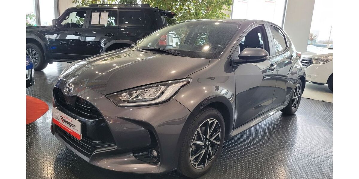 Toyota Yaris 9.640 km 18.899 &euro; Königsbrunn / Augsburg 86343