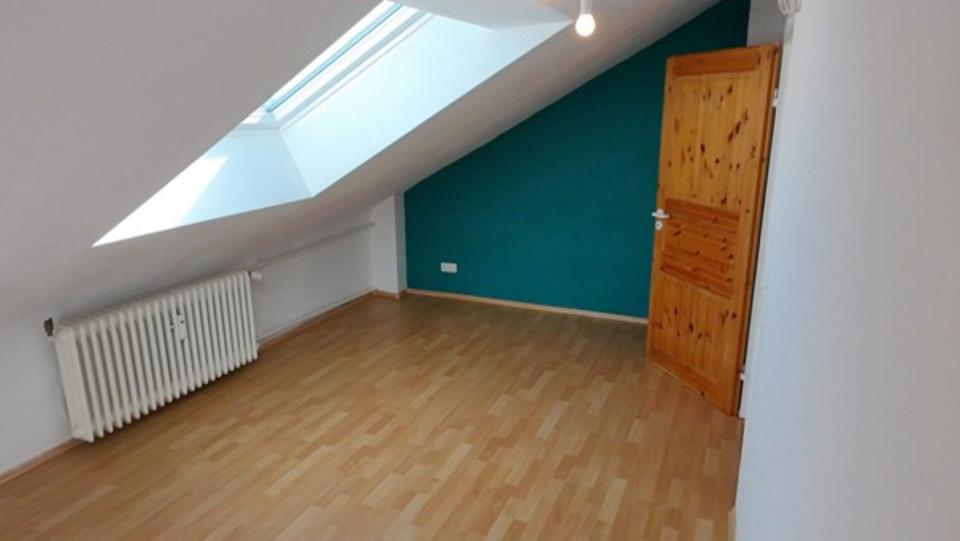 Dachgeschoßwohnung Maintal - 3 Zimmer, 62 m&sup2;, 198.000&euro; | Angebot:25411483