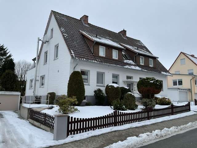 Einfamilienhaus Einbeck - 13 Zimmer, 300 m&sup2;, 458.000&euro; | Angebot:25200354