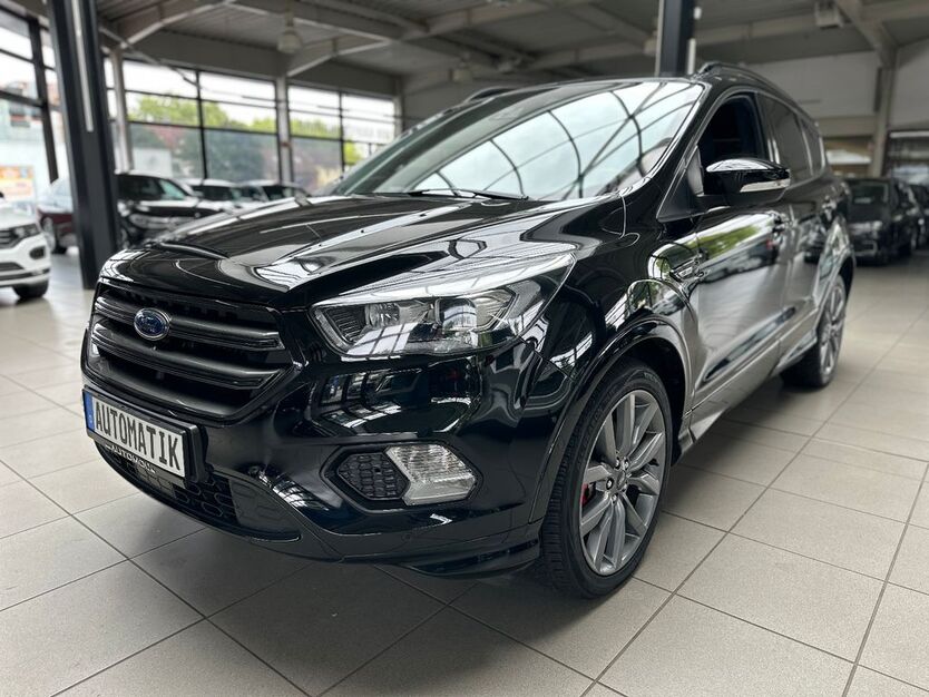 Ford Kuga 61.241 km 21.890 € Bottrop 46236