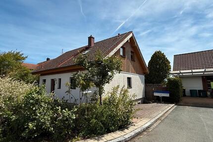 Haus Langenfeld - 5 Zimmer, 105 m&sup2;, 329.000&euro; | Angebot:26890647
