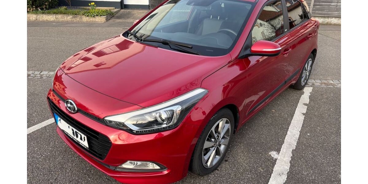 Hyundai i20 96.500 km 8.990 &euro; Bad Krozingen 79189