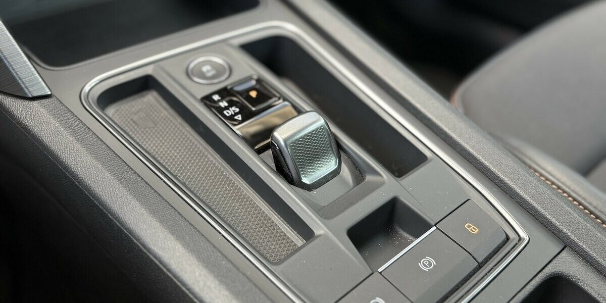 Cupra Formentor 2,0 TSI VZ 4Drive KAMERA/NAVI/SHZ/DAB 37.620 km 29.900 &euro; Villingen-Schwenningen 78054