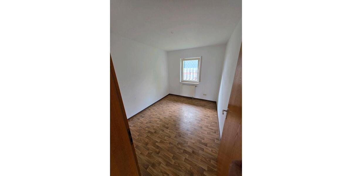 Etagenwohnung Güglingen - 3.5 Zimmer, 87 m&sup2;, 278.000&euro; | Angebot:27118387