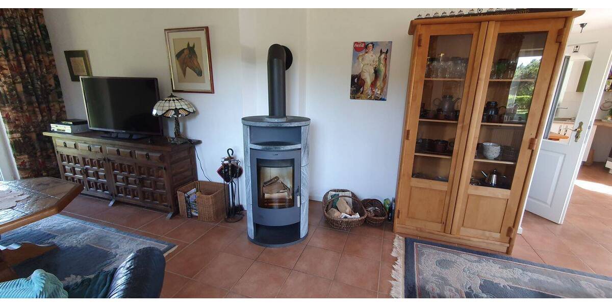 Neuwertiges EFH mit Wärmepumpe, Carport, 2 Bäder, EBK und eigenes Grünland - Einfamilienhaus Dömitz Heidhof | Angebot:26057443